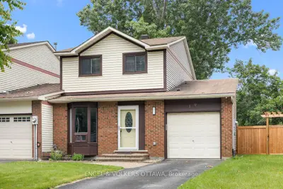 Att/Row/Townhouse in Barrhaven