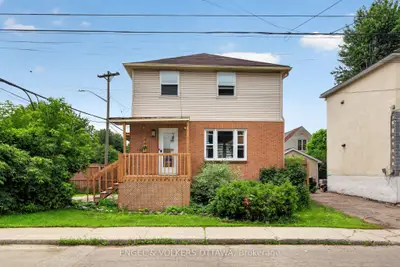 Detached in Vanier and Kingsview Park