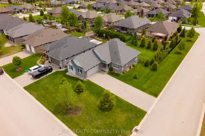 Detached in Strathroy-Caradoc