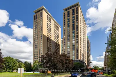 Condo Apartment in Dows Lake - Civic Hospital and Area