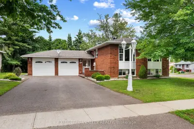 599 Hillside Avenue, Pembroke, On K8a 8g4