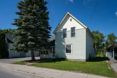 217 North Trent Street, Quinte West, On K0k 2c0