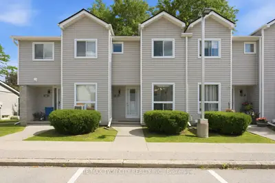 Condo Townhouse in Brantford