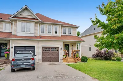 Att/Row/Townhouse in Brantford