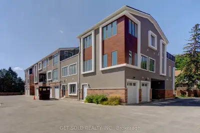 Condo Apartment in Niagara Falls