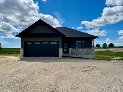 38 Galen Street, South Bruce, On N0g 2s0