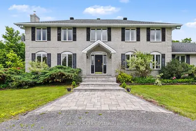 Detached in Kanata