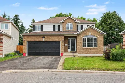 Detached in Barrhaven