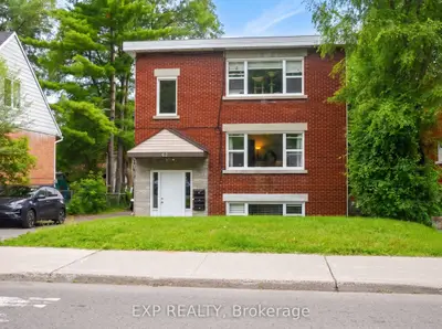 Triplex in Vanier and Kingsview Park