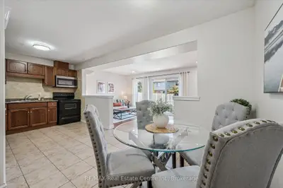 93 Washburn Drive, Guelph, On N1e 0b3
