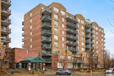 Condo Apartment in Tunneys Pasture and Ottawa West