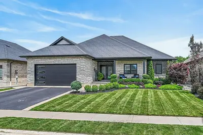 42 Bluenose Drive, Norfolk, On N0a 1n7
