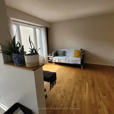 Att/Row/Townhouse in Barrhaven