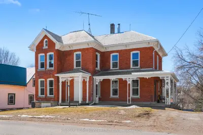 12 Kingston Street, Rideau Lakes, On K0g 1e0