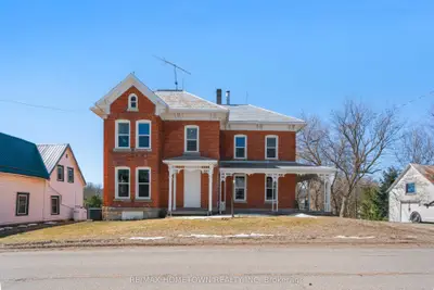 12 Kingston Street, Rideau Lakes, On K0g 1e0