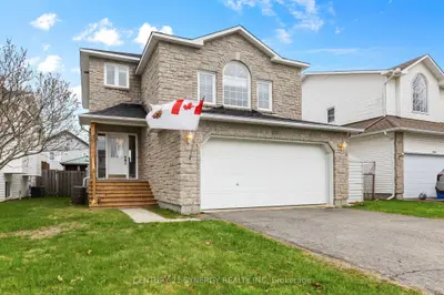 Detached in Russell