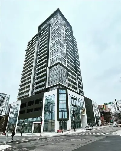 Condo Apartment in Hamilton