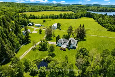 2386 60 Highway, Lake Of Bays, On P1h 2e5