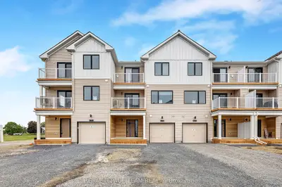 Att/Row/Townhouse in North Grenville