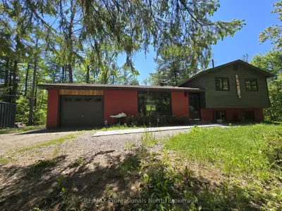 Detached in Bracebridge