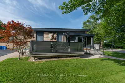 4 Mc Farlane Street, Stratford, On N5a 8b6