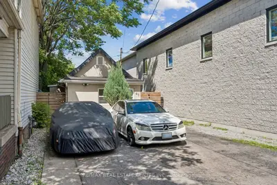 43 Whitfield Avenue, Hamilton, On L8l 4b5