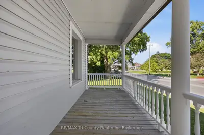 61 Brock Street E, Tillsonburg, On N4g 1z7