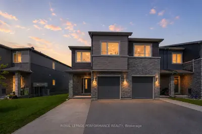 Att/Row/Townhouse in Carleton Place