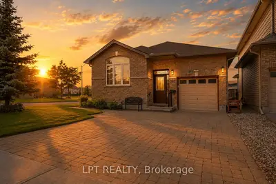 Detached in Barrhaven