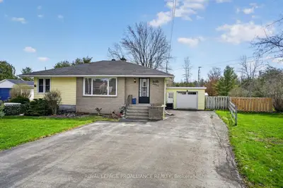 Detached in Elizabethtown-Kitley