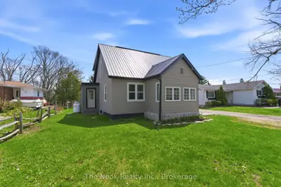 Detached in Kawartha Lakes