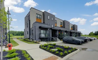 Condo Townhouse in Kitchener