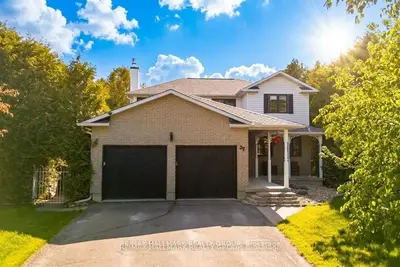 Detached in Stittsville - Munster - Richmond