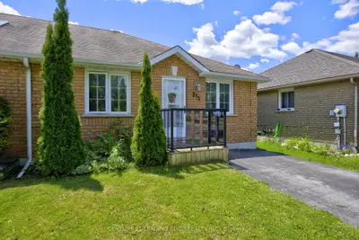 213 Milroy Drive, Peterborough, On K9h 7m8