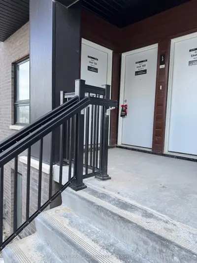 Condo Townhouse in Kitchener