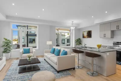 Att/Row/Townhouse in Cambridge