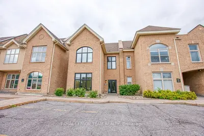 84 Centrepointe Drive, South Of Baseline To Knoxdale, On K2g 6b1