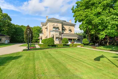 262 Dinsley Street, North Huron, On N0m 1h0