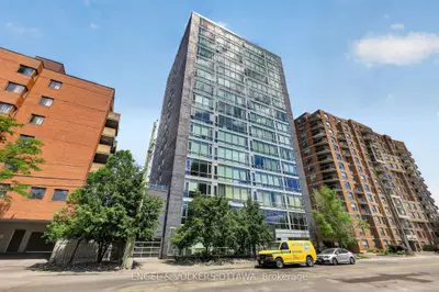 Condo Apartment in West Centre Town