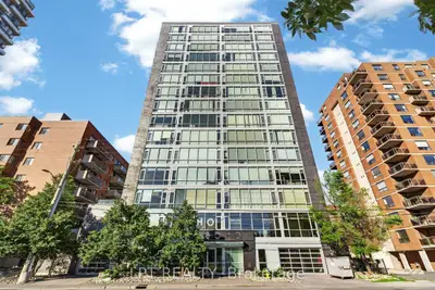 Condo Apartment in West Centre Town