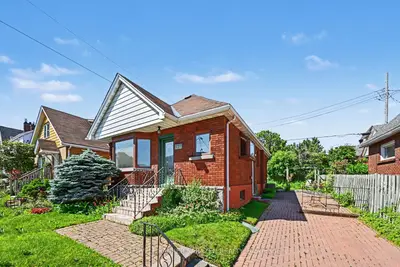 238 Fairmont Avenue, Dows Lake - Civic Hospital And Area, On K1y 1x9