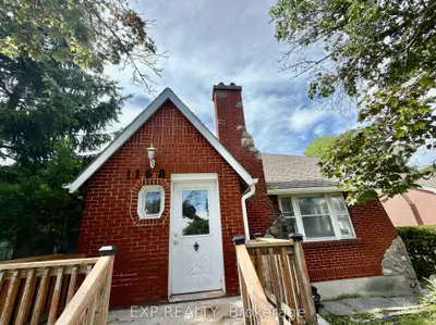 Triplex in London East