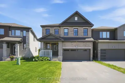 Detached in Stittsville - Munster - Richmond