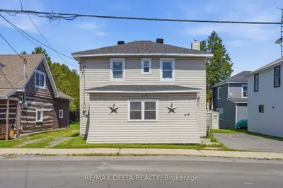 49 Lochiel Street E, North Glengarry, On K0c 1a0