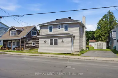 49 Lochiel Street E, North Glengarry, On K0c 1a0