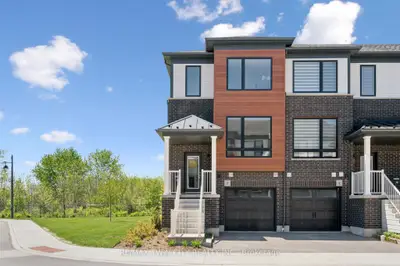 Condo Townhouse in Guelph