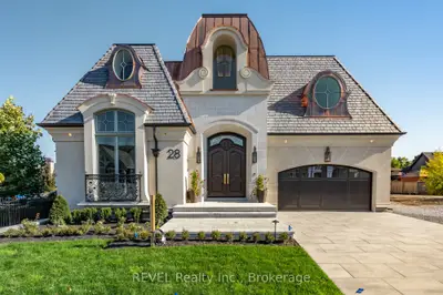 28 Cottage Street, Niagara-on-the-lake, On L0s 1j0