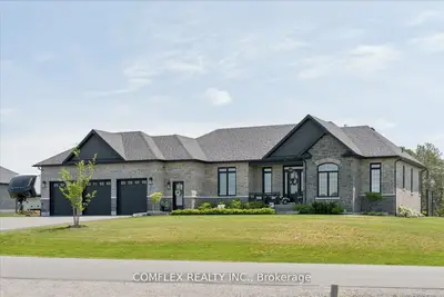 Detached in Hamilton Township