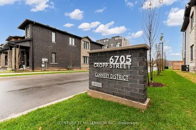 6705 Cropp Street E 102, Niagara Falls, On L2e 5j8