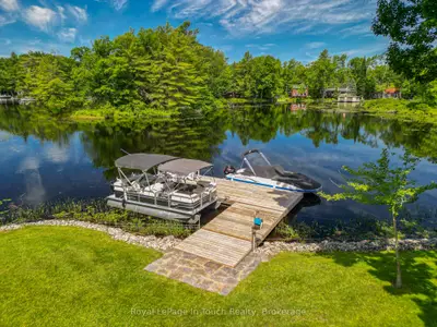 Detached in Bracebridge
